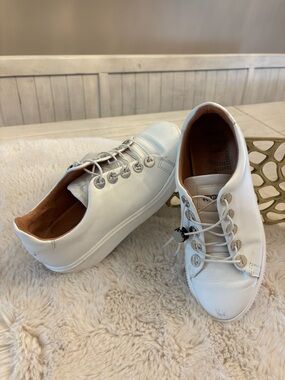 MJUS Italian Genuine Leather Bungee Lace-Up Sneakers , Size Women’s 7.5/8 US